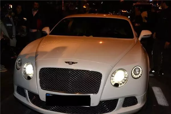 Eşinden Ebru Şallı'ya Milyonluk Hediye Eşinden Ebru Şallı'ya Milyonluk Hediye