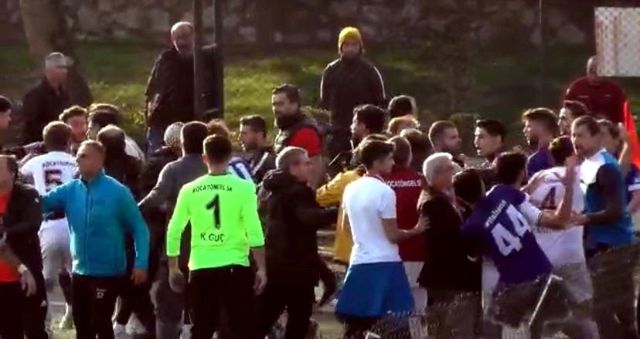 Amatör Lig'de son düdük ile yeşil saha boks ringine döndü
