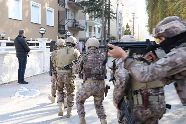 Sosyal medyada Eskişehir haritası üzerinde geri sayım yapan bomba görseli paylaşan şüpheli gözaltında