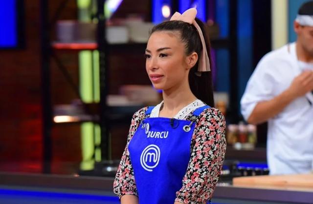 Taksim'de dükkanı olan eski MasterChef yarışmacısı Burcu Önal, saldırı yaşadığı korkuyu anlattı: 5 dakika uzaklıktaydık Taksim'de dükkanı olan eski MasterChef yarışmacısı Burcu Önal, saldırı yaşadığı korkuyu anlattı: 5 dakika uzaklıktaydık