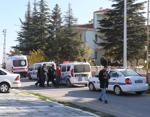 YENGESİNİ BALTAYLA ÖLDÜRDÜ; OLAY YERİNDEKİ AĞABEYİ DE KALP KRİZİNDEN ÖLDÜ YENGESİNİ BALTAYLA ÖLDÜRDÜ; OLAY YERİNDEKİ AĞABEYİ DE KALP KRİZİNDEN ÖLDÜ