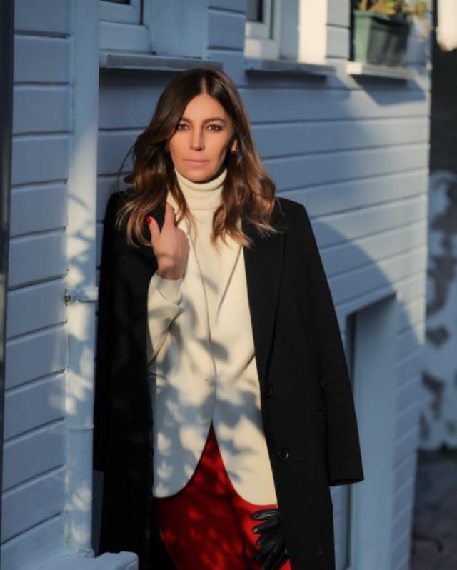 Aşk yaşamaya başlayan Cem Yılmaz ve Seda Akman çiftinden ilk kare geldi Aşk yaşamaya başlayan Cem Yılmaz ve Seda Akman çiftinden ilk kare geldi