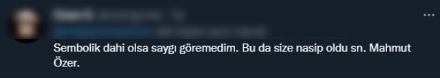 Bakan Özer, atama bekleyen öğretmenin uzattığı çiçeği almadı! Verdiği tepki tartışma yarattı