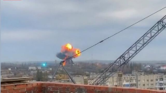 Son Dakika: Ukrayna'nın başkenti Kiev'de art arda patlama sesleri! 2 füze yerleşim yerlerine isabet etti Son Dakika: Ukrayna'nın başkenti Kiev'de art arda patlama sesleri! 2 füze yerleşim yerlerine isabet etti