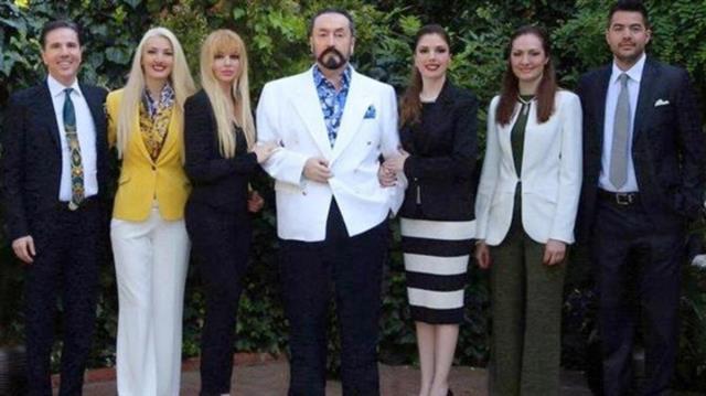 Adnan Oktar'a 8658 yıl hapis cezası verildi, kediciklerin ifadeleri gündem oldu: Beraat etmeli