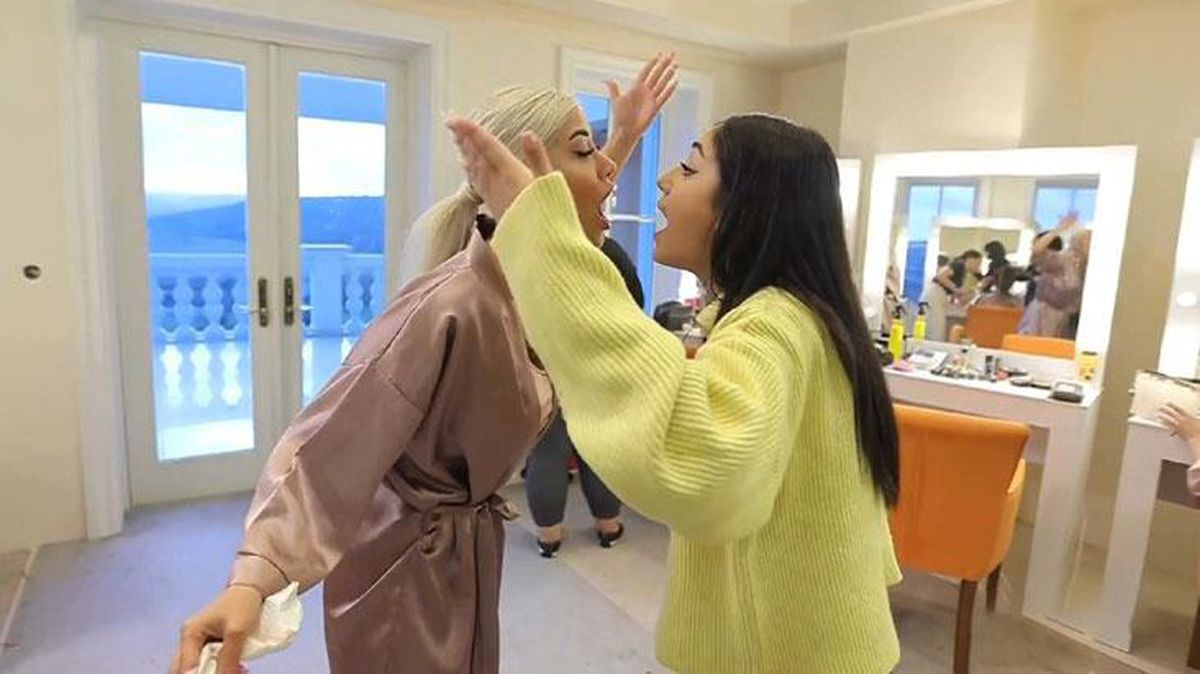 Doya Doya Moda'da ortalık karıştı! Birbirinin üzerine yürüyen yarışmacılar küfür ve hakaret yağdırdı