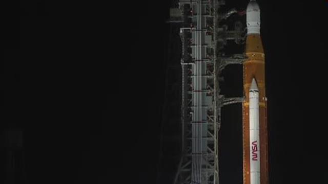 NASA'nın Orion uzay aracını taşıyan Artemis I başarıyla fırlatıldı