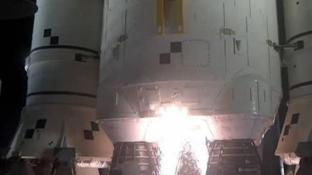 NASA'nın Orion uzay aracını taşıyan Artemis I başarıyla fırlatıldı