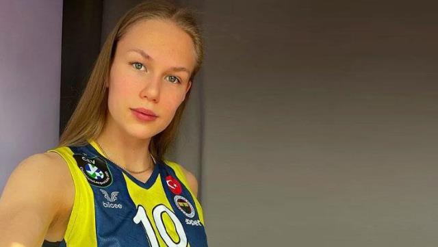 Arina Fedorovtseva kimdir? Fenerbahçe'nin voleybolcusu Arina Fedorovtseva kaç yaşında, nereli, boyu kaç, mesleği ne, evli mi, sevgilisi var mı?