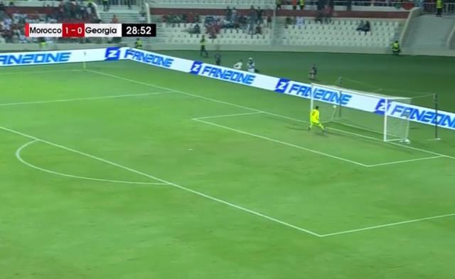 Yok artık, kimsede akıl bırakmadı! Beşiktaş'la anılan Ziyech, orta sahanın gerisinden gol attı