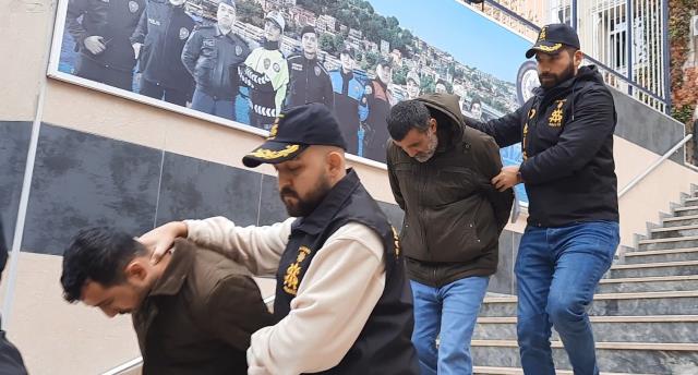 Bu kadarına da pes! Park halindeki otomobile çekiciye yükleyerek çaldılar