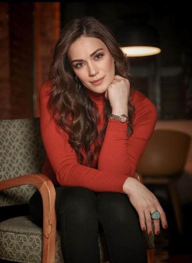 Ata Demirer'den önce evli olduğu kişi şaşkınlık yaratmıştı! Özge Borak paylaşımıyla büyüledi Ata Demirer'den önce evli olduğu kişi şaşkınlık yaratmıştı! Özge Borak paylaşımıyla büyüledi