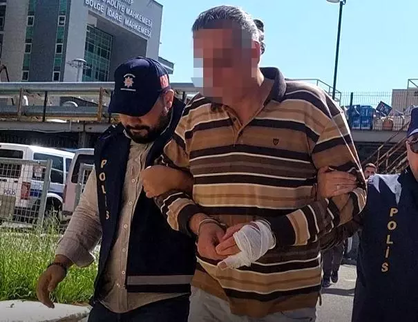 Kuzenini öldüren doktor cezaevinde intihar etti Kuzenini öldüren doktor cezaevinde intihar etti