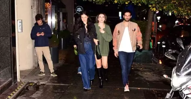 Ünlü oyuncu Burcu Özberk'in İstanbul gecelerinde görüntülendiği kişi bir ismi çileden çıkaracak