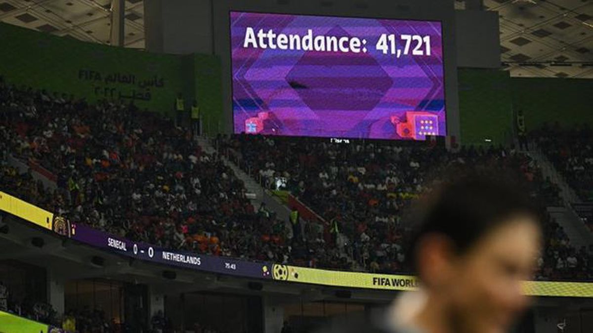 Dünya Kupası'nın itibarı ne hallere düştü! Stat dolu gözüksün diye her şeyi yaptılar