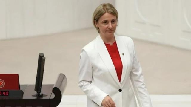 AK Partili vekilin eşine uyuşturucu rüşvetinden hapis cezası verildi