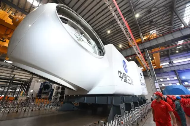 Çin'de Dünyanın En Büyük Kapasiteli Rüzgar Türbini Üretildi Çin'de Dünyanın En Büyük Kapasiteli Rüzgar Türbini Üretildi