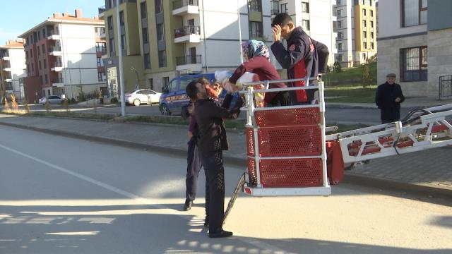 'Pişmiş tavuğun' başına gelmeyen olay onun başına geldi: Evde mahsur kaldığı için işinden kovuldu