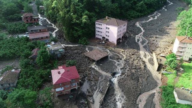 8 kişinin öldüğü afette rapor ortaya çıktı: Dereye kontrolsüz hafriyat dökülmüş