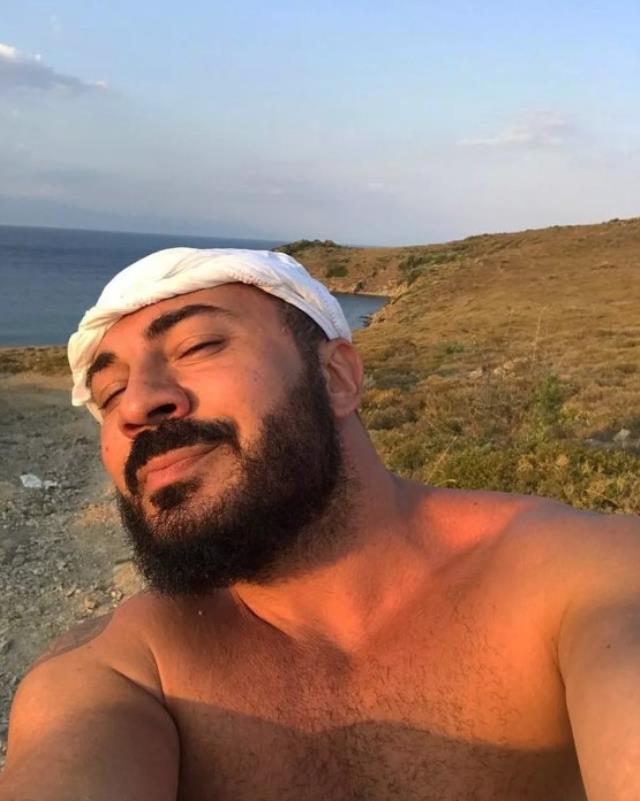 Romantik prens ağızları açık bıraktı! Bir döneme damga vuran Rober Hatemo'nun son halini görenler gözlerine inanamadı Romantik prens ağızları açık bıraktı! Bir döneme damga vuran Rober Hatemo'nun son halini görenler gözlerine inanamadı