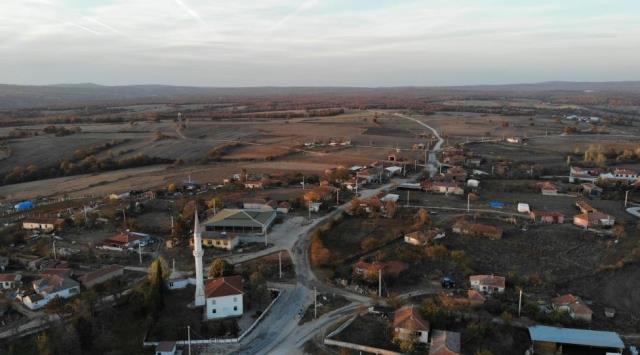 Türkiye'nin dört bir yanından bu köye akın ediyorlar, boş ev kalmadı