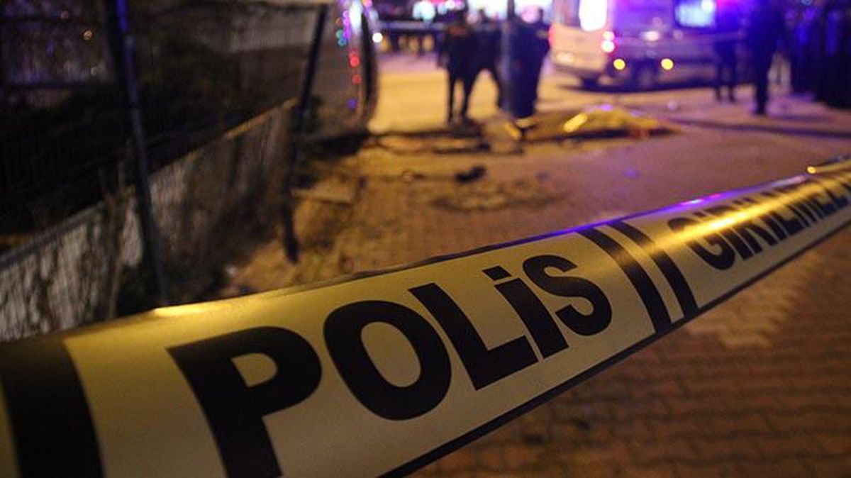 Adana'da vahşi cinayet! 20 yaşındaki genç, husumetlileri tarafından sopalarla dövülerek öldürüldü