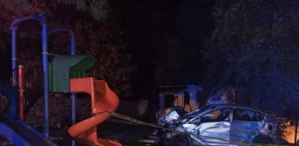 Alanya'da devrilerek çocuk parkına düşen otomobilin sürücüsü öldü
