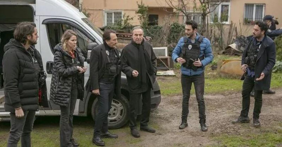 Arka Sokaklar ATV'ye mi geçti? Arka Sokaklar hangi kanalda yayınlanacak?