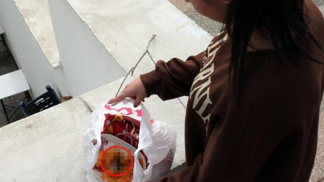 Ünlü zincir marketten alınan cipsin içinden fare ölüsü çıktı