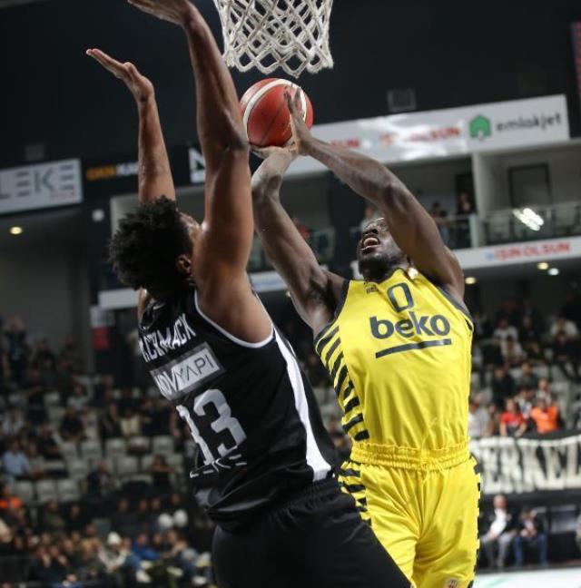Potada derbi Fenerbahçe'nin! Yenilmezlik serisine Beşiktaş da son veremedi Potada derbi Fenerbahçe'nin! Yenilmezlik serisine Beşiktaş da son veremedi