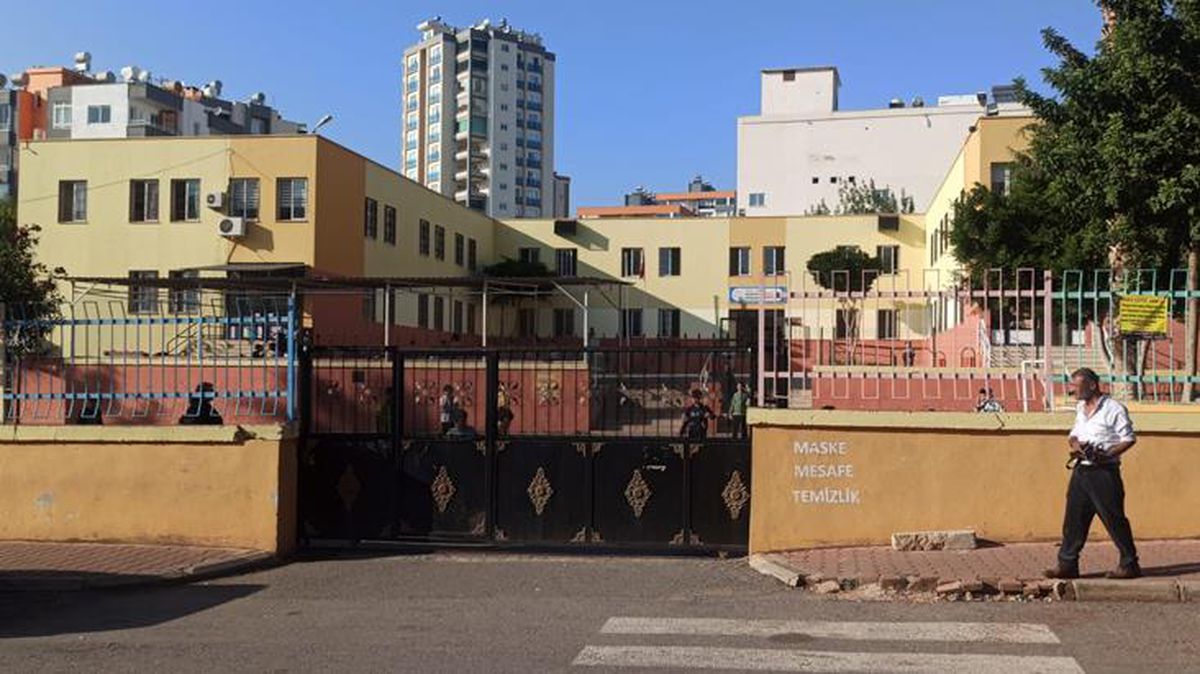 12 yaşındaki kız öğrenci, sınıf arkadaşını hortumla dövdükten sonra bıçaklayarak öldürdü