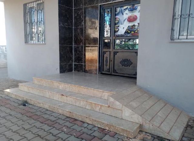 Kıskançlık yüzünden karısını demir çubukla öldüren şahsın mahkemedeki kelimesi tepki çekti Kıskançlık yüzünden karısını demir çubukla öldüren şahsın mahkemedeki kelimesi tepki çekti