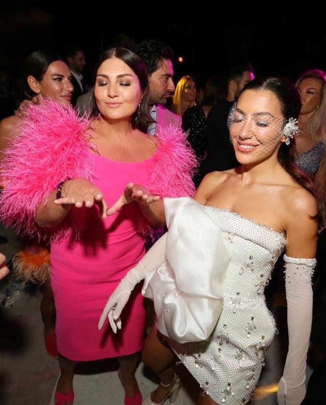 Sibel Can'ın oğlu boşanıyor mu? Engincan Ural boşanıyor mu? Sibel Can'ın oğlu boşanıyor mu? Engincan Ural boşanıyor mu?