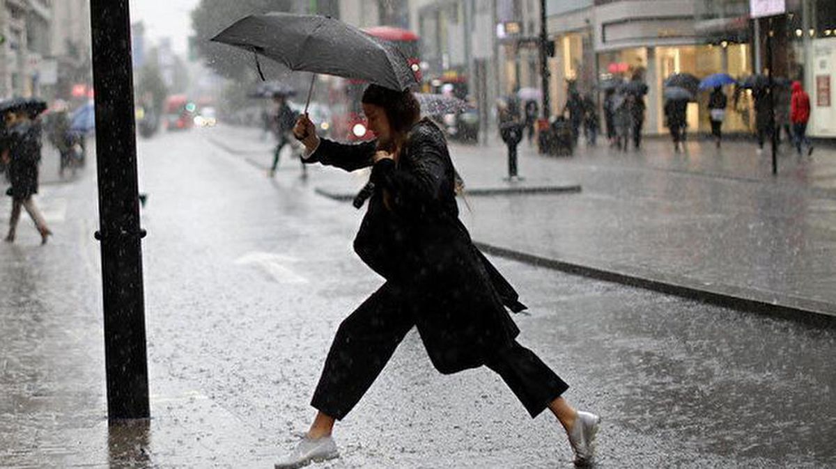 Şemsiyesiz adım atmayın! Meteoroloji saat verdi, bu iller sağanak yağışa teslim olacak