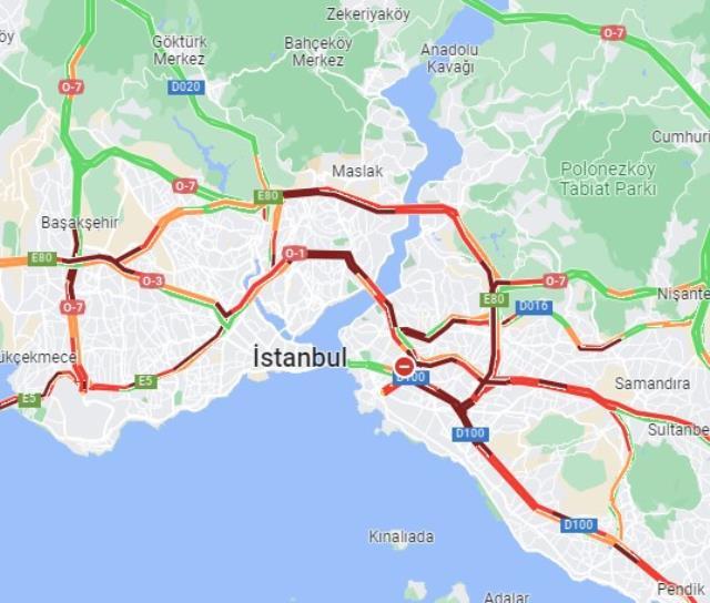 İstanbul'da yollar kilit! Sürücüler iki yaka arasında sıkıştı kaldı İstanbul'da yollar kilit! Sürücüler iki yaka arasında sıkıştı kaldı
