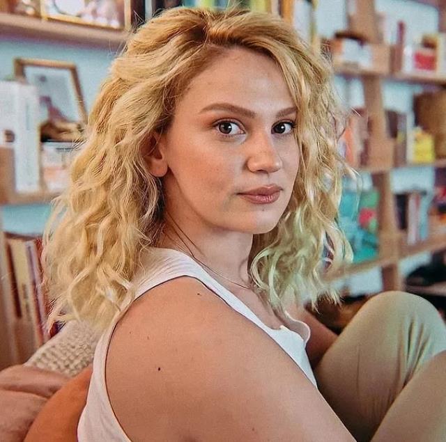 Farah Zeynep Abdullah hakkında 2 yıl 4 aya kadar hapis istemi Farah Zeynep Abdullah hakkında 2 yıl 4 aya kadar hapis istemi