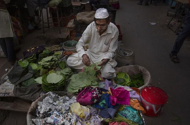 Hindistan'ın Başkenti Yeni Delhi'de Günlük Hayattan Kareler