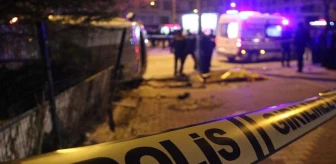 Polisler ile 'dur' ihtarına uymayan şüpheliler arasında arbede çıktı: 1 ölü