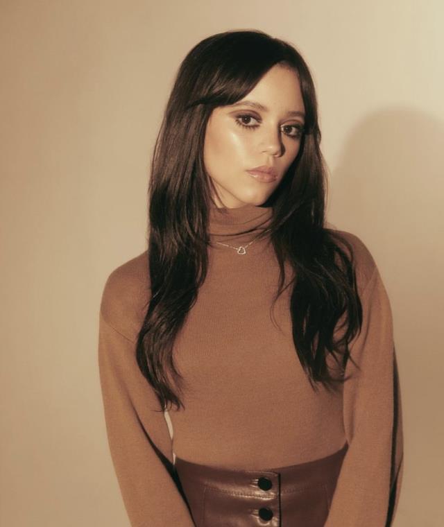 Jenna Ortega kimdir? Jenna Ortega kaç yaşında, nereli? Jenna Ortega oynadığı film ve diziler neler? Jenna Ortega Instagram hesabı!
