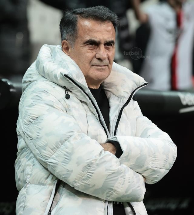 Sosyal medya yıkıldı! Şenol Güneş'teki değişiklik görenlerin ağzını açık bıraktı: Estetik yaptırmış