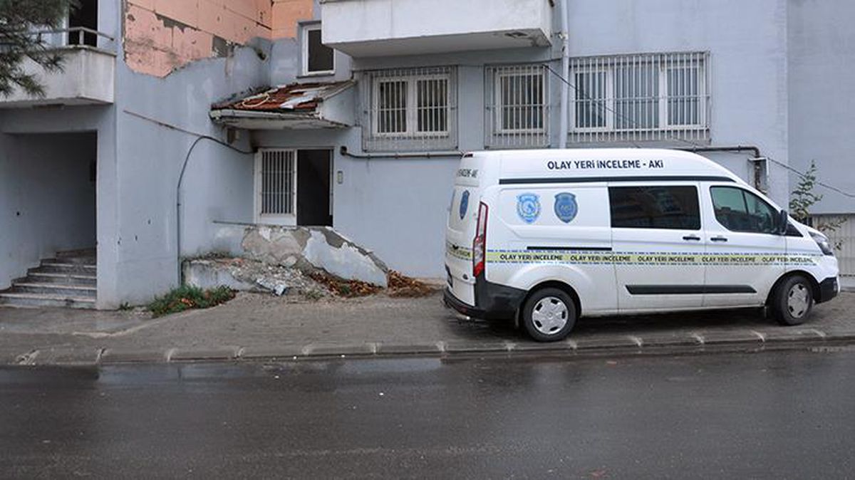 Tekirdağ'da eski emniyet binasına giren hırsızlar yakalandı