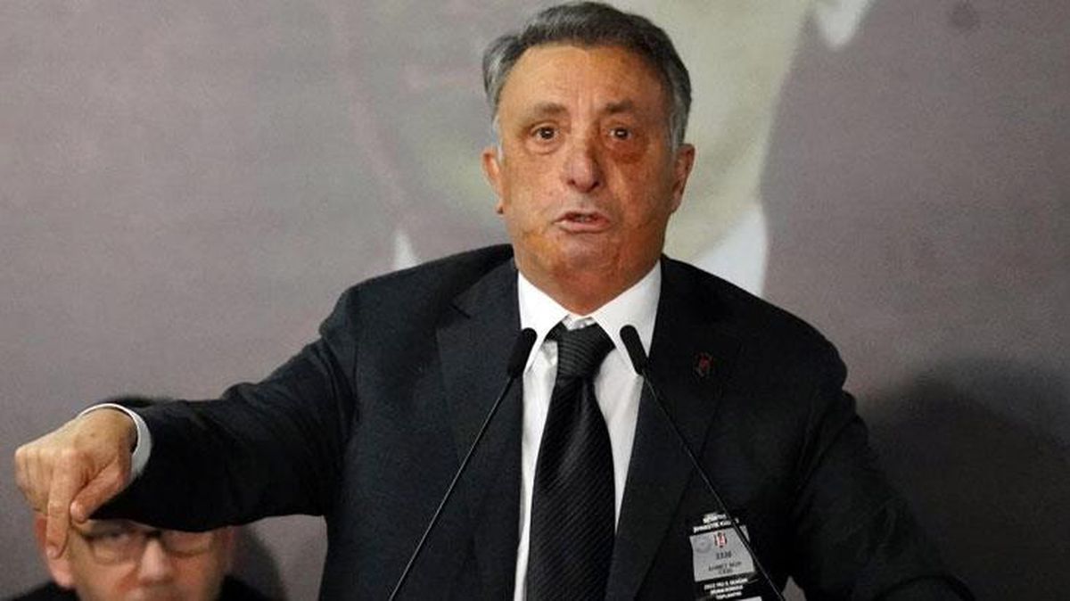 Duyduklarına inanamayan Beşiktaş Başkanı Ahmet Nur Çebi konuşmasını kesip kürsüyü terk etti