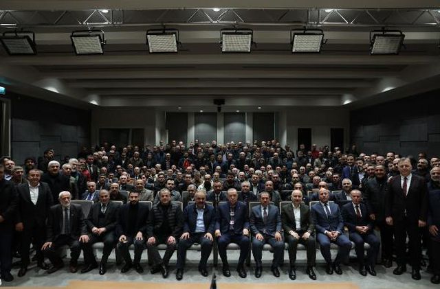 Cumhurbaşkanı Erdoğan'dan minibüsçülere: UKOME olmayıp da İBB olsaydı bu durum çok tehlikeli olabilirdi Cumhurbaşkanı Erdoğan'dan minibüsçülere: UKOME olmayıp da İBB olsaydı bu durum çok tehlikeli olabilirdi