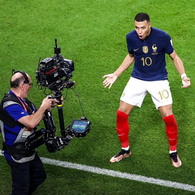 Çeyrek finalde müthiş maç izleyeceğiz! İngiltere'den Fransa'ya gözdağı Çeyrek finalde müthiş maç izleyeceğiz! İngiltere'den Fransa'ya gözdağı