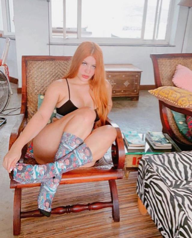 En güzel cinsel organ yarışmasını kazanan kadının son yaptığı hareket hayranlarını sevindirdi En güzel cinsel organ yarışmasını kazanan kadının son yaptığı hareket hayranlarını sevindirdi