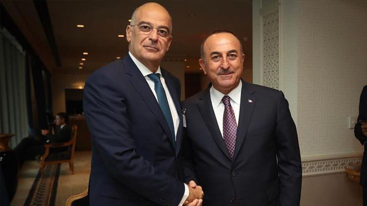 Çavuşoğlu'ndan 'Eski dostum' dediği Yunan mevkidaşına olay sözler: Nereye gitsek arkasından koşuyor