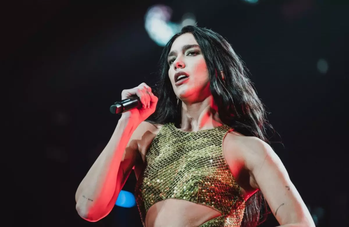 Dua Lipa'nın üçüncü albümünde Elton John etkisi olacak