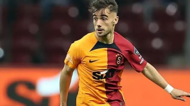 Galatasaray'ın sürpriz transfer hamlesi herkesi şaşırttı! İmzaların atılacağı tarih netleşti Galatasaray'ın sürpriz transfer hamlesi herkesi şaşırttı! İmzaların atılacağı tarih netleşti