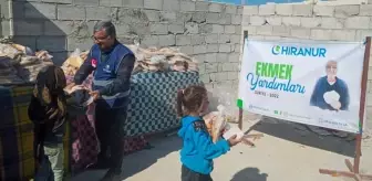 Hiranur Vakfı, İdlib Şehrini Ekmeğe ve Kıyafete Doyurdu