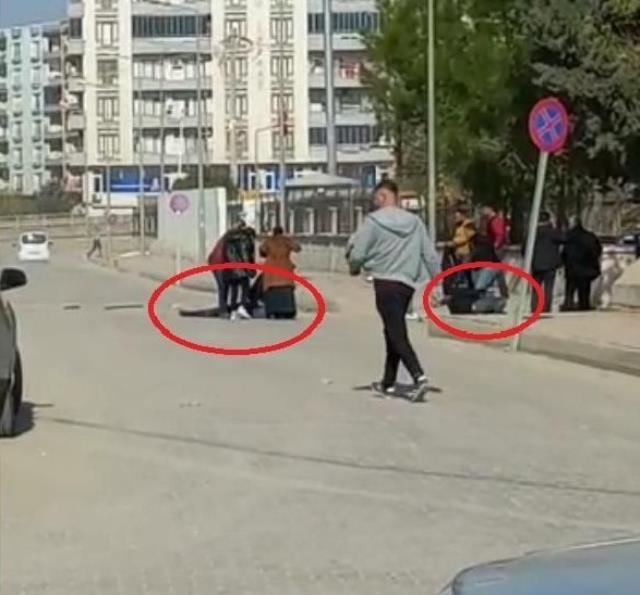 Mardin'de 3 ailenin sopalı- silahlı kavgası: 12 yaralı, 7 gözaltı Mardin'de 3 ailenin sopalı- silahlı kavgası: 12 yaralı, 7 gözaltı